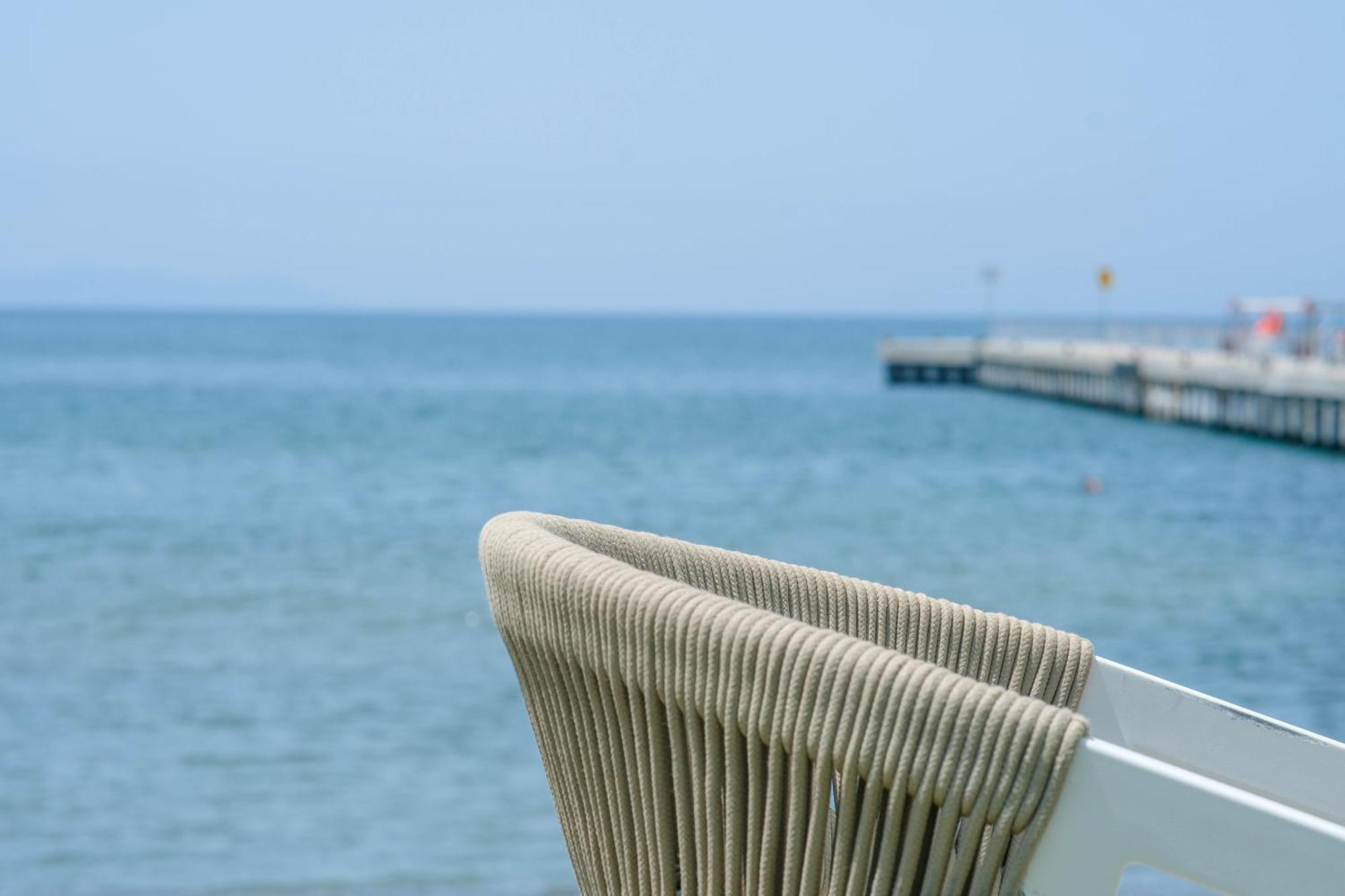 Aragonese Hotel *