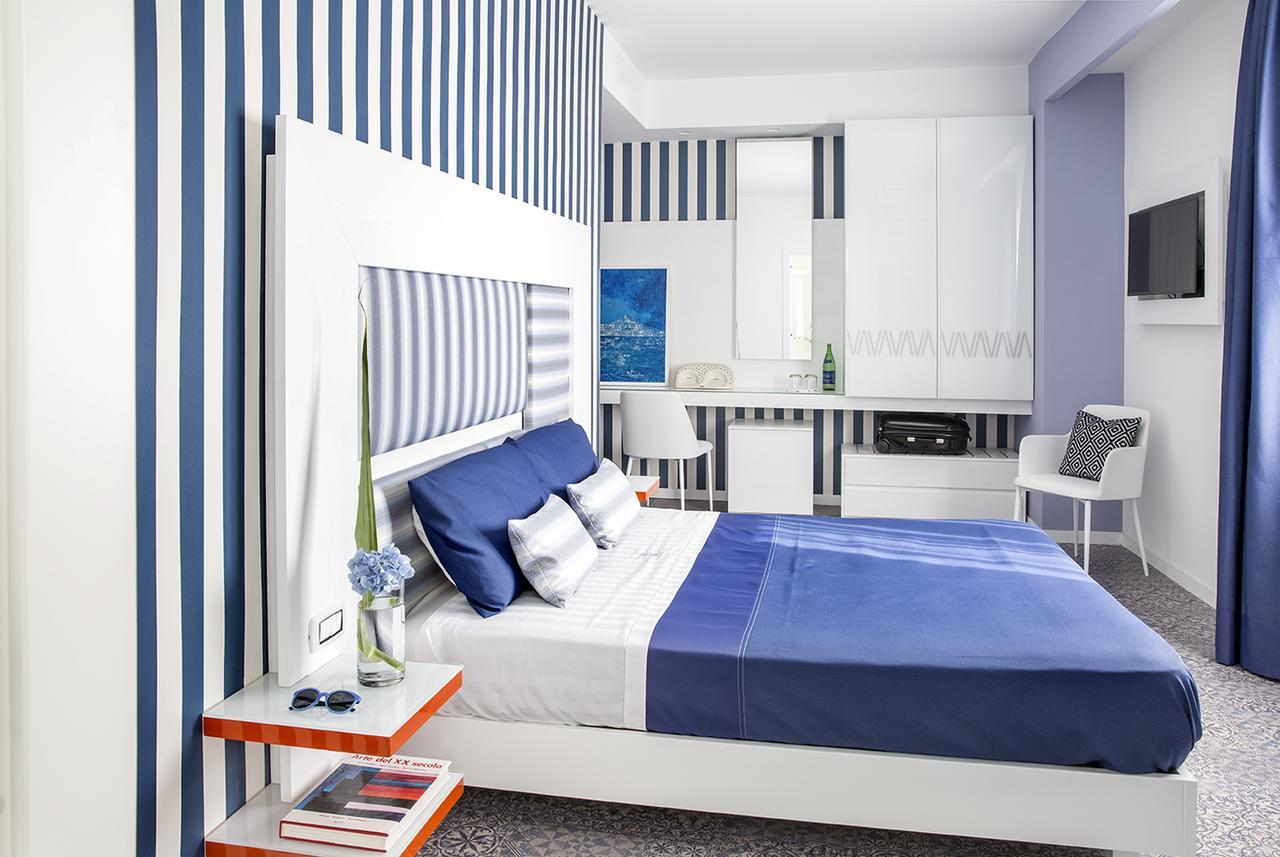Aragonese Hotel *
